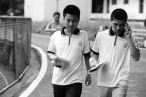 又到高考日，9年前，江西2位“夺刀少年”，因救全车人错过高考，现在怎样了？ ...