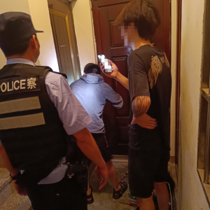 员工不接电话，老板：“报警了！”