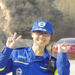 北京房山两名救援队员不幸牺牲后：有网红在逝者家门口开直播 ...