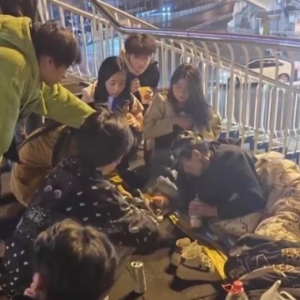 “千百意老爷爷”事件反转：谁为网友的同情心买单？