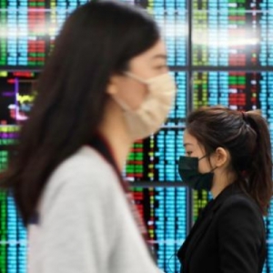 存款利率下调：金融环境中的必然选择与策略调整
